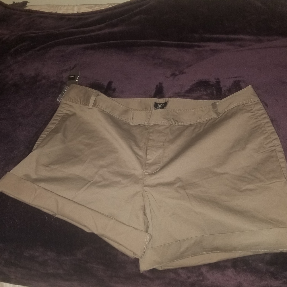 3 Pairs Of Shorts - image 8